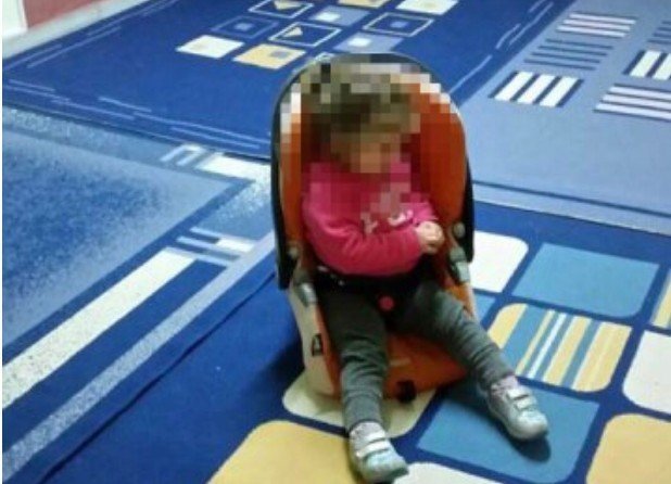 Απίστευτη Καταγγελία: Νηπιαγωγός στην Κύπρο έδενε 3χρονο κοριτσάκι σε καρεκλάκι αυτοκινήτου για τιμωρία